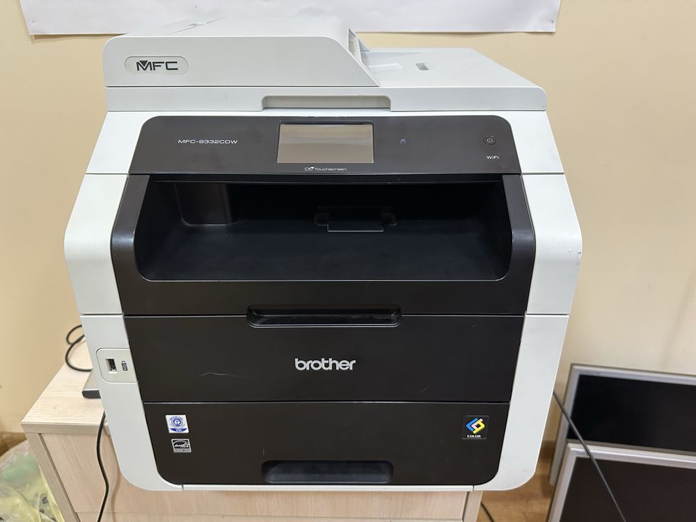 Лазерний кольоровий принтер БФП 3в1 Brother MFC 9332CDW
