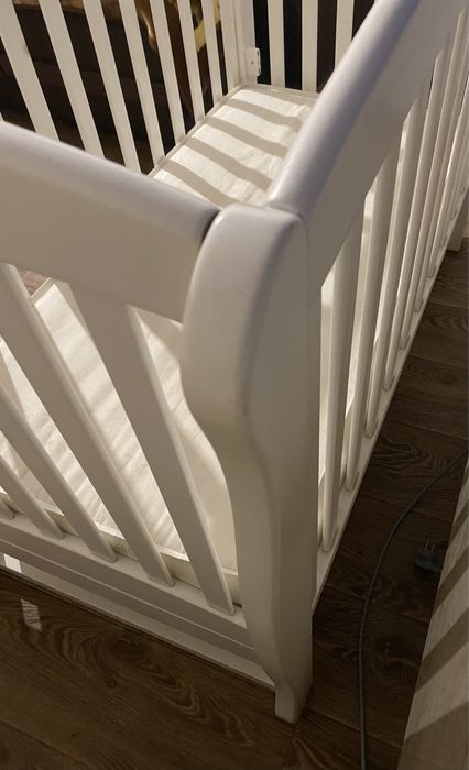 Дитяче ліжечко верес