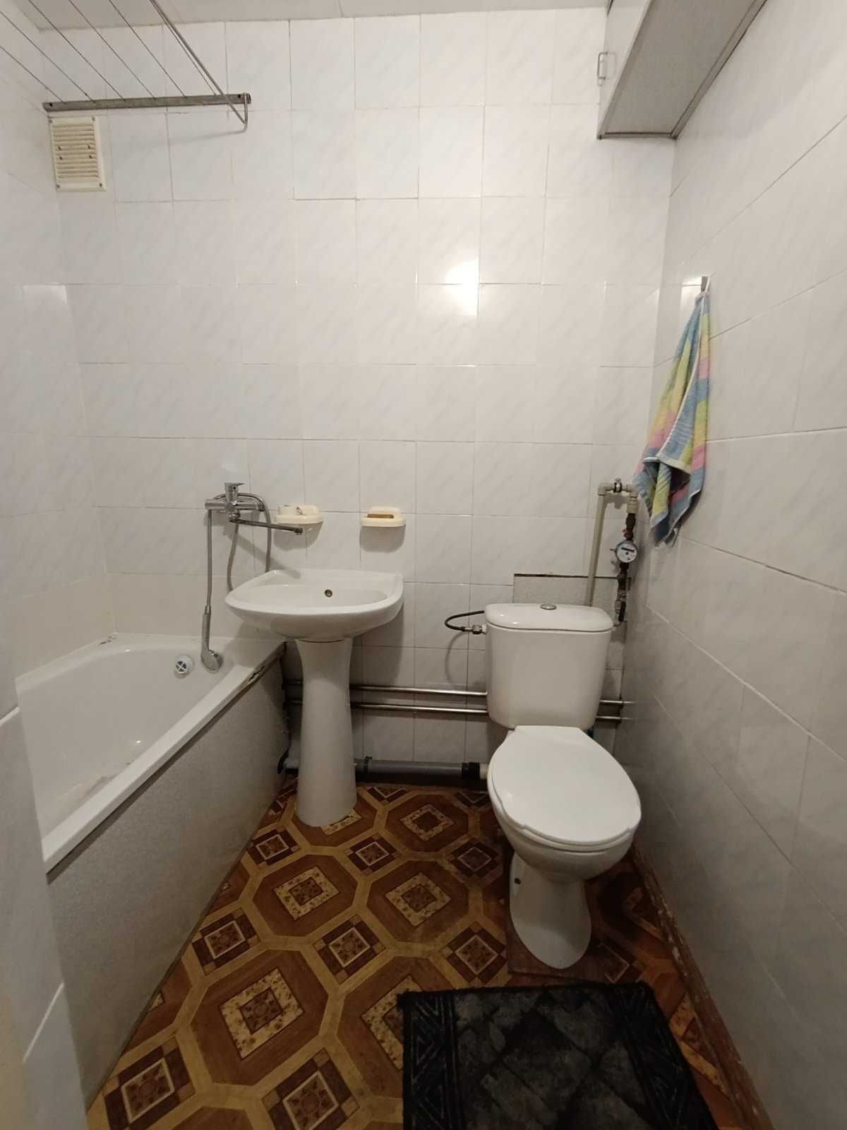 ПРОДАЖ 1-кімн., з АО (р-н Аношкіна, центральний ринок) (А)