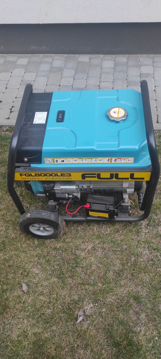 Генератор бензиновий Full FGL 8000LE3
Бензинові генератори 
Бензинові