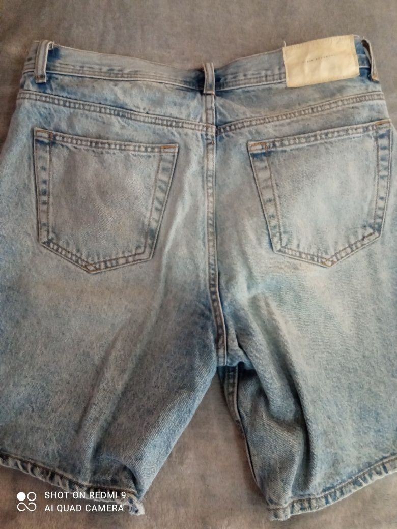 Продам чоловічі  джинсові шорти Zara