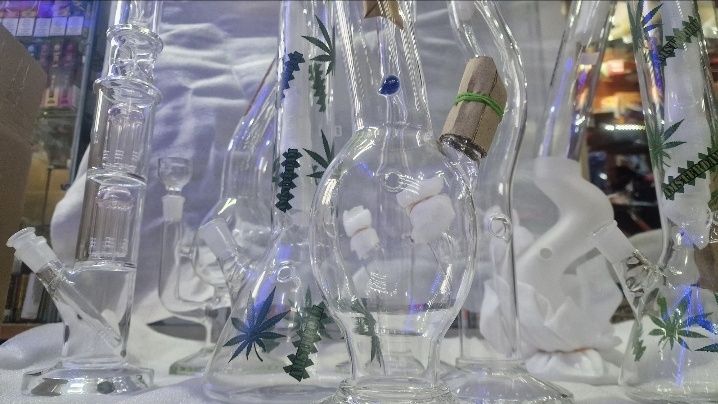 Bongo szklane ze szlifem, lufki, cybuchy, bletki, sitka_STRUMIEŃ