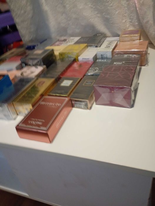 Sprzedam perfumy.