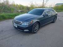 Продаю LEXUS LS 600h