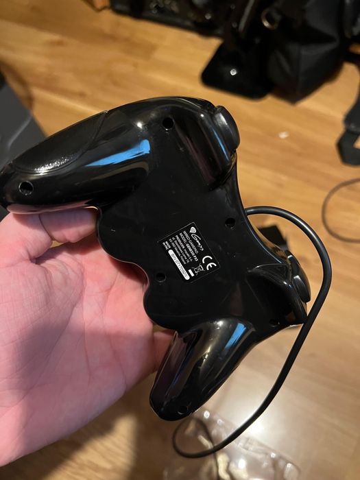 Przewodowy gamepad Natec Genesis P33