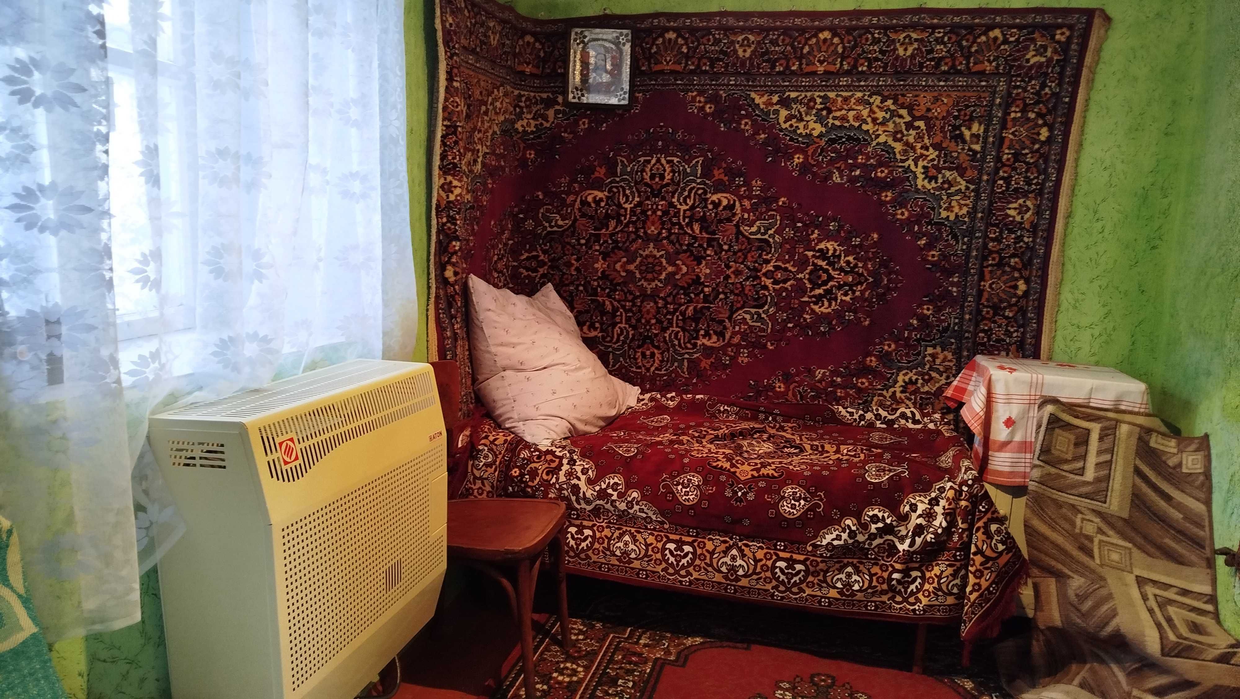 Продається частина будинку по вул. Верхня Карпівська