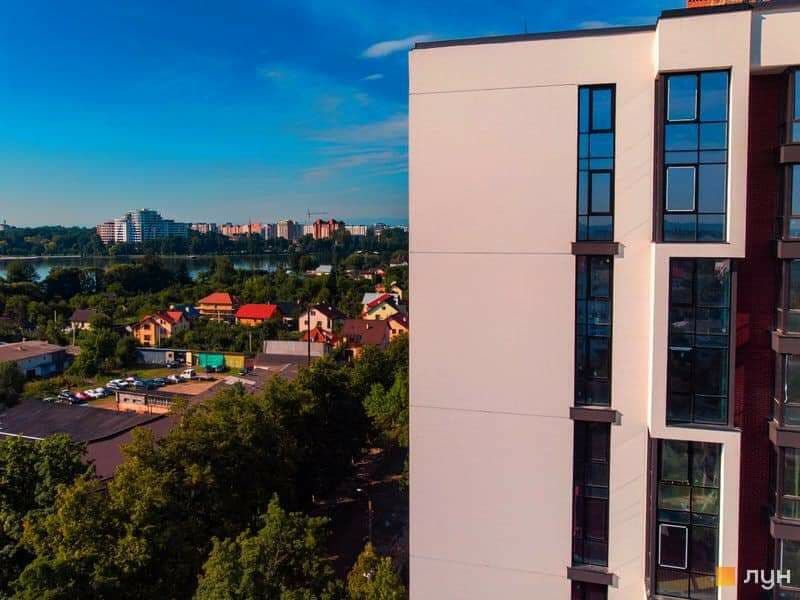 Продам 3 кім .квартира ,Район Озера