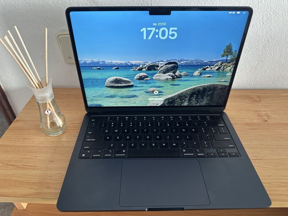 Macbook Air 2022    13 Polegada