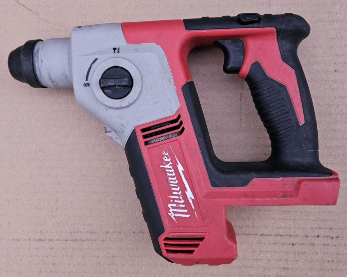 Mlotowiertarka milwaukee akumulatorowa m18bh sprawna