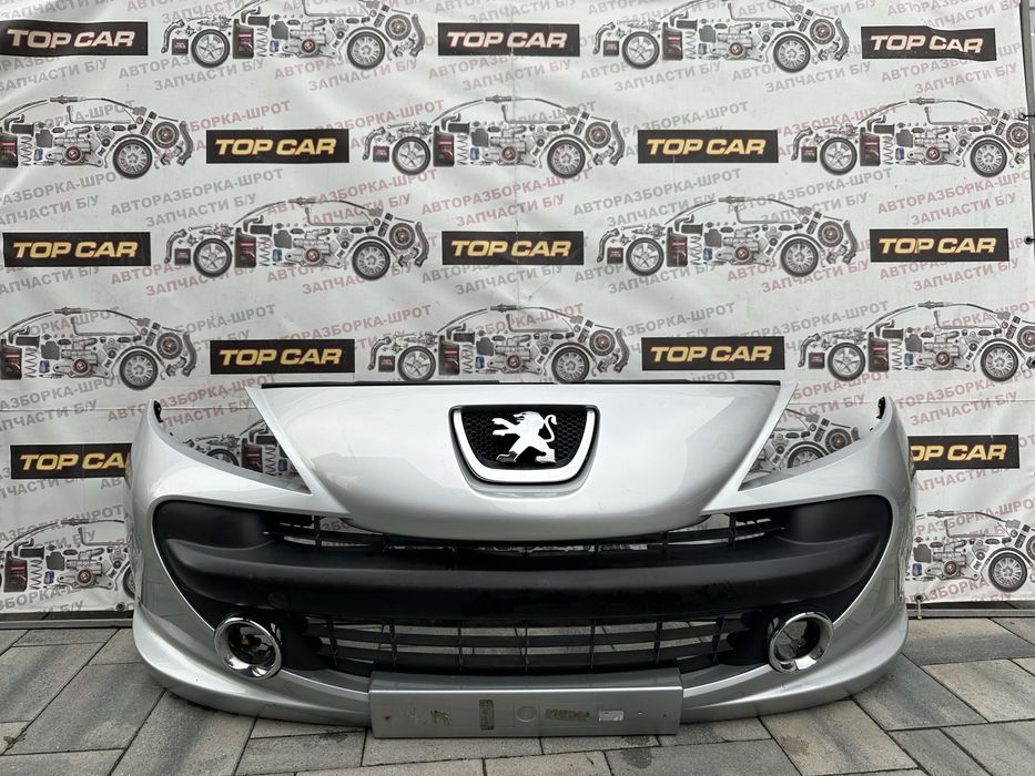 Бампер на Пежо 207 відмінний стан внаявності
