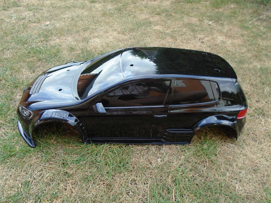 Karoseria Volkswagen  VW GOLF GTI  24 1:10 Tamiya  190 mm Modele RC