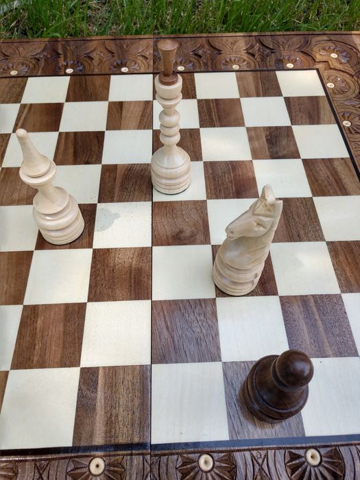 Шахи ручної роботи, трійка шашки, шахмати, нарди з дерева