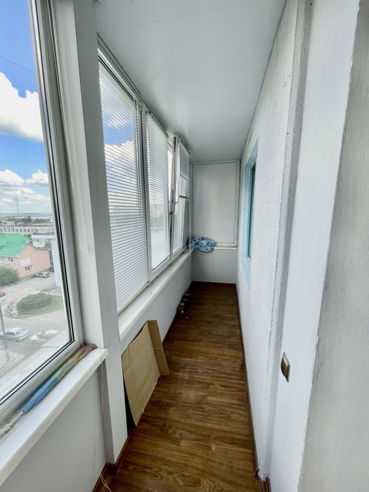 Продаж 2- во кімнатноі в центрі Украінки