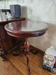 Drewniany stylowy stolik art deco vintage na rośliny