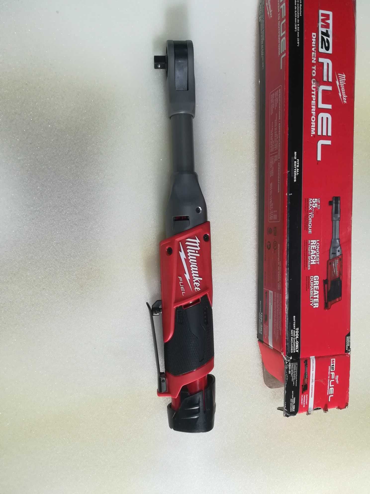 Milwaukee M12 Chave de alcance estendido angular 3/8"