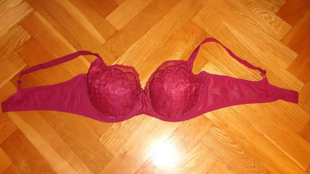 Biustonosz George 95E/42DD nowy koronka