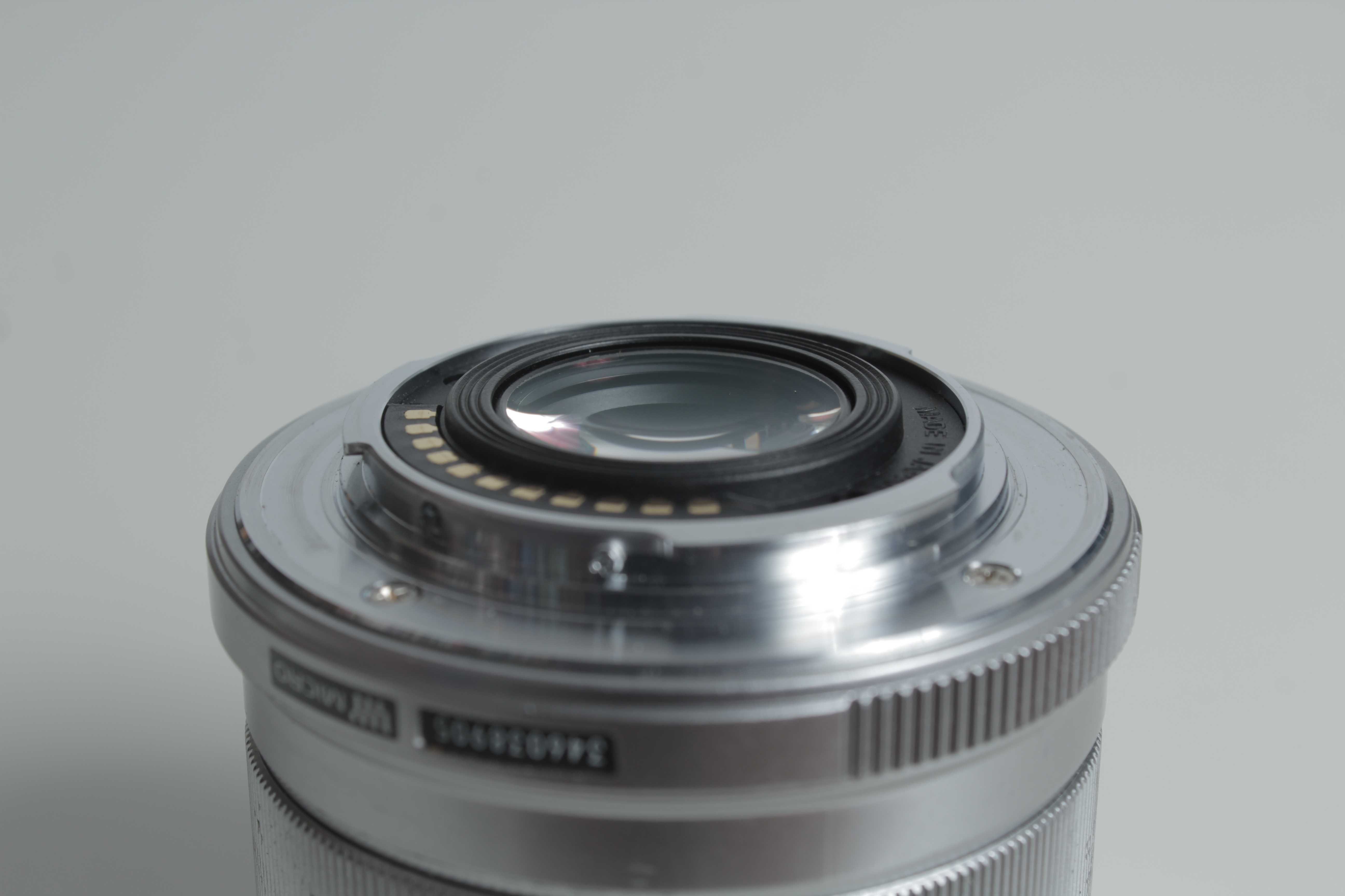 Objetiva Olympus M. Zuiko Digital 25mm f1.8 - micro 4/3