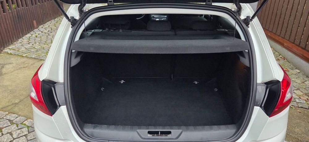 Peugeot 308 1.6 hdi 120 KM 121 tys km