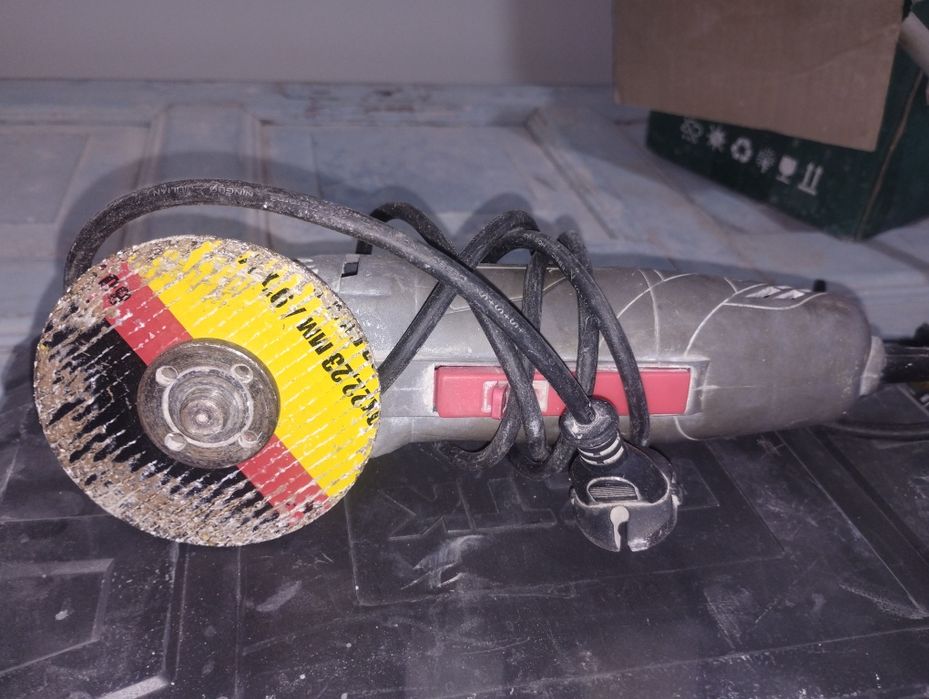 Болгарка шуруповерт електроінструменти