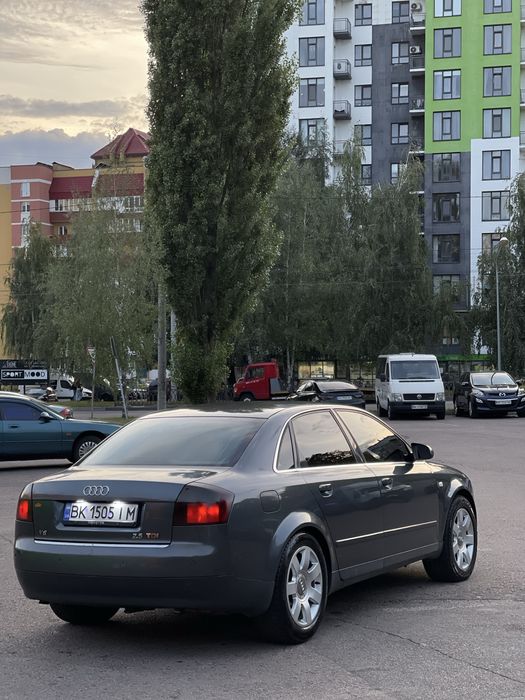 (БЕЗ ТОРГУ) Ауді а4 в кузові б6 (седан) quattro  2001 рік 2.5TDI