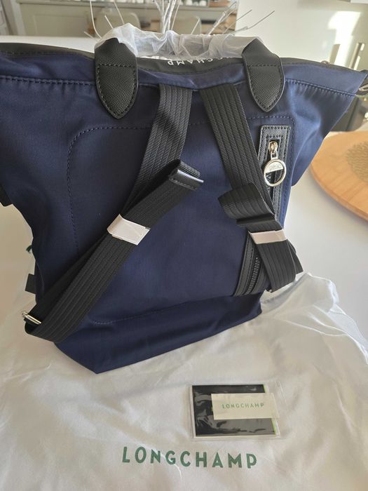 Mochila Longchamp nova. Tamanho L.