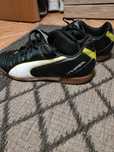 Buty sportowe, halowe r.35 Puma