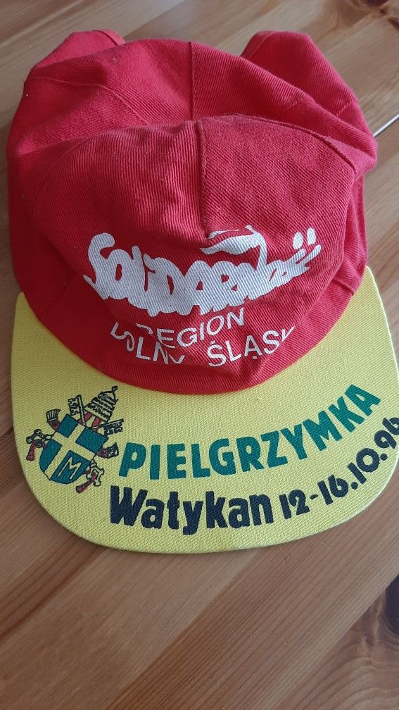 Czapka z pielgrzymki do Watykanu PRL