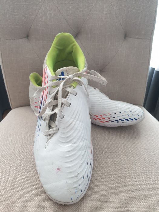 Buty halówki Adidas predator 42