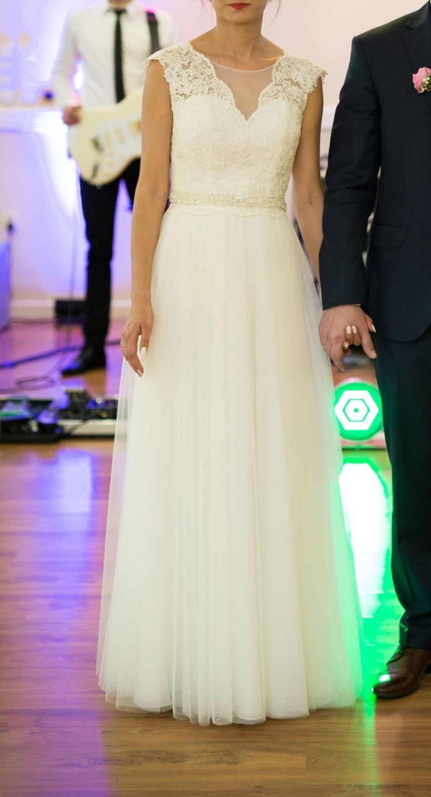 Piękna suknia ślubna ecri