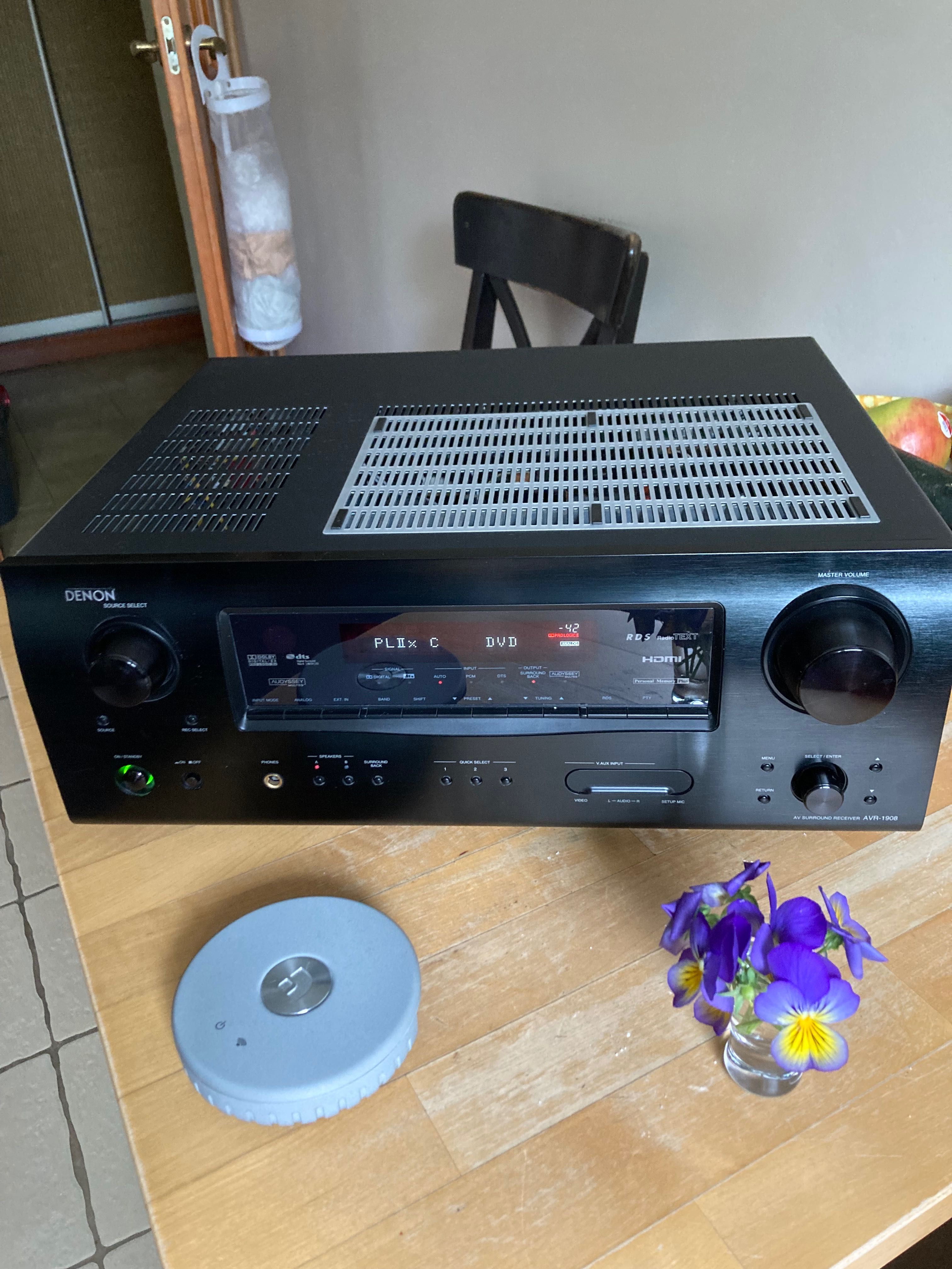 Sprzedam amplituner Denon AVR 1908 stan jak nowy