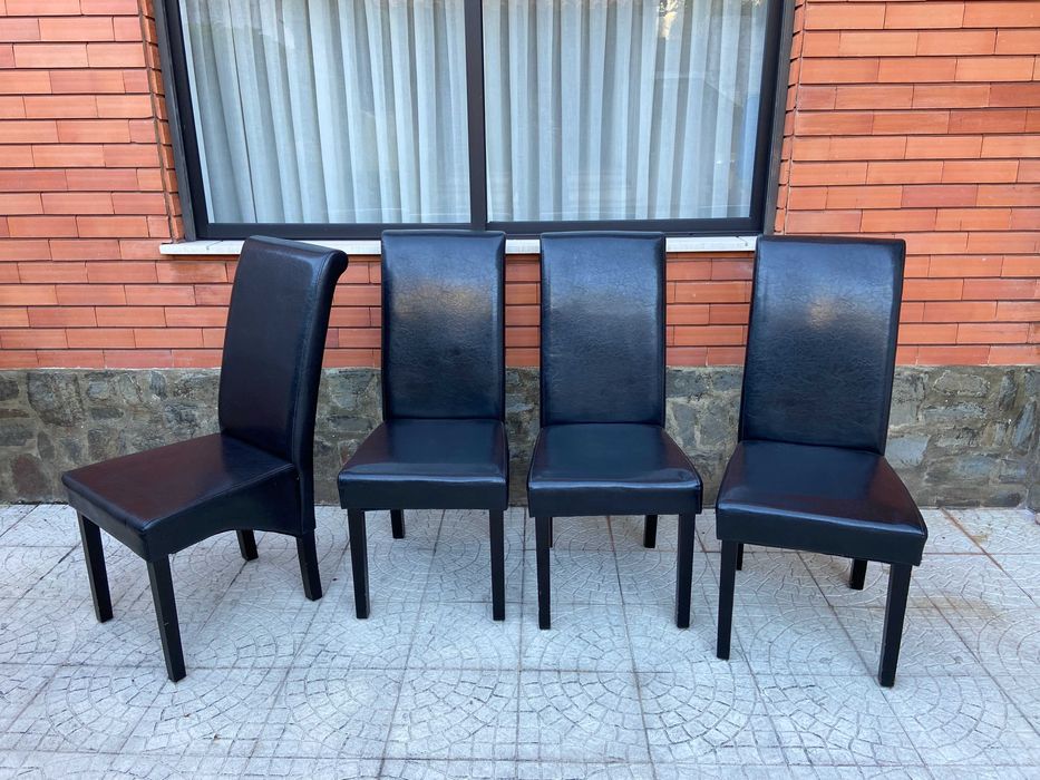 Conjunto de 4 cadeiras pele preta
