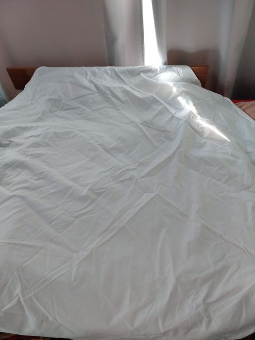 Zestaw,komplet- Bialy okragly  bawełniany  obrus- 2szt średnica 180cm