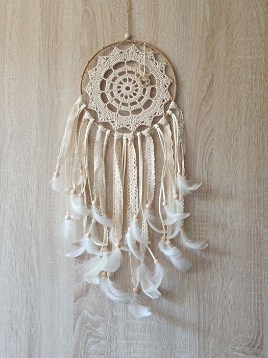 Beżowy łapacz snów