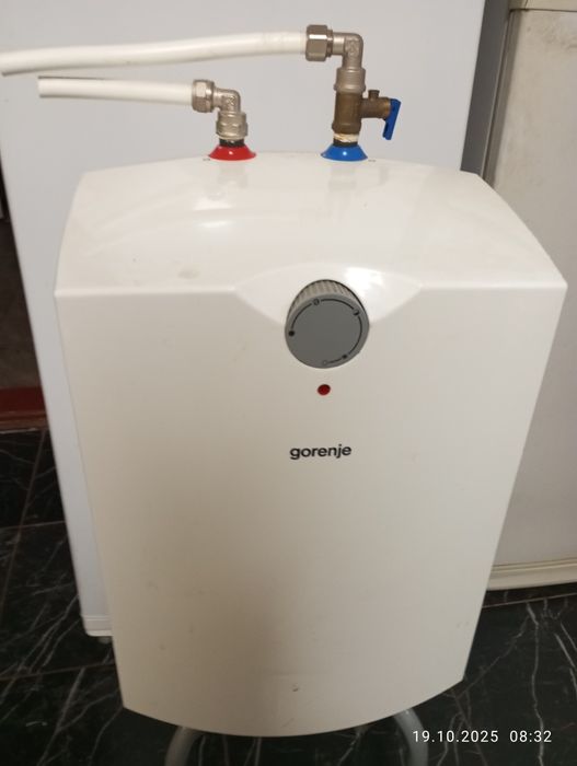 Бойлер на15 літрів