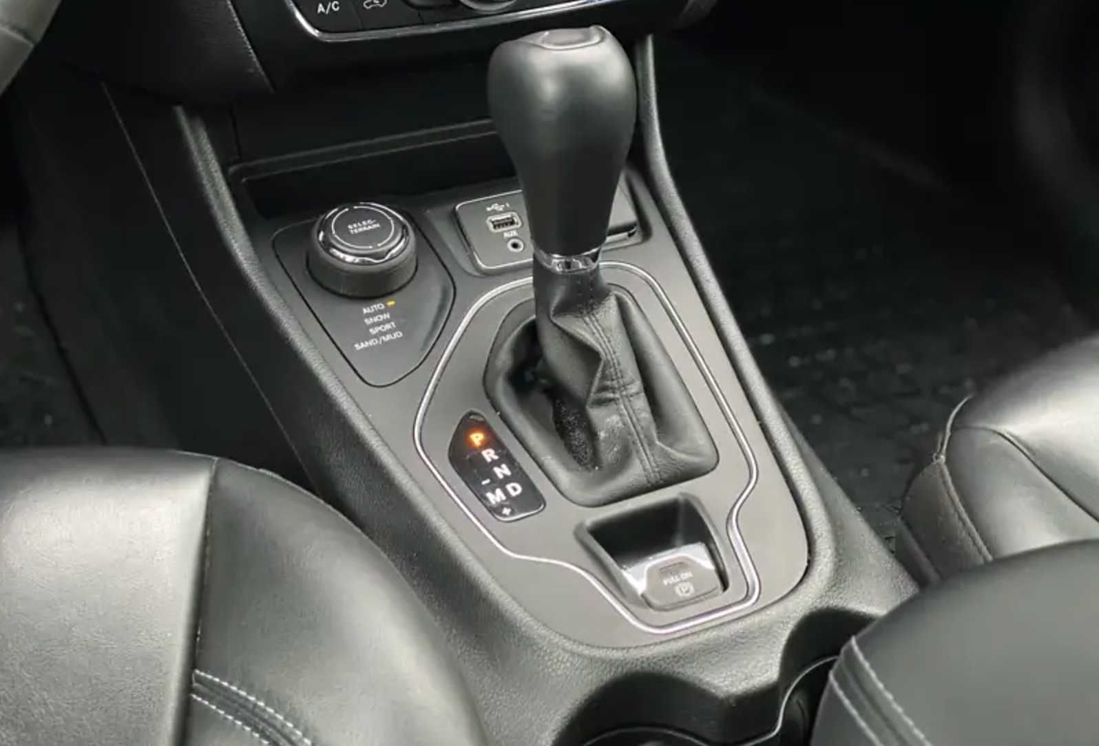 Jeep Cherokee Latitude Plus 4x4 2019
