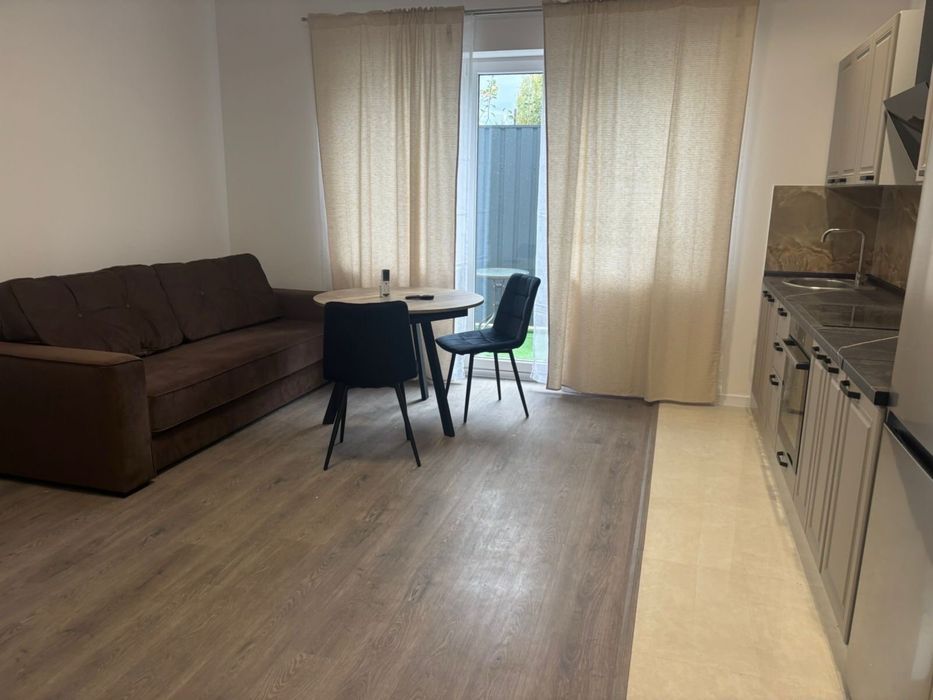 Новий сучасний таунхаус з сонячними панелями,2 км від проспекту Бажана