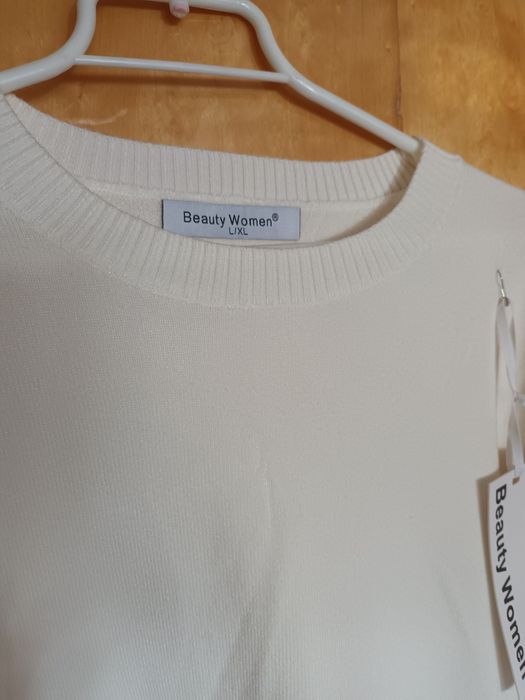 Śliczny komplet z dzianiny 50%bawełny nowy z metką