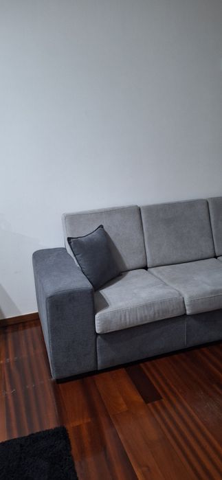 Sofá com Chaise Longue