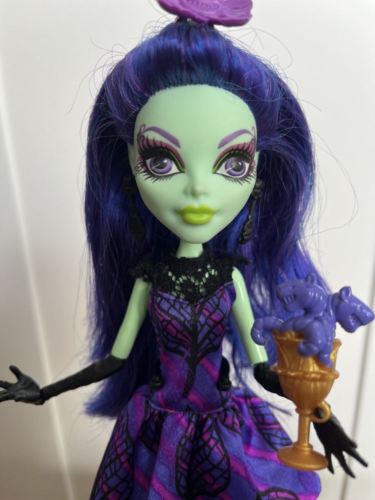 Lalka Amanita Nightshade Scream and Sugar Monster High