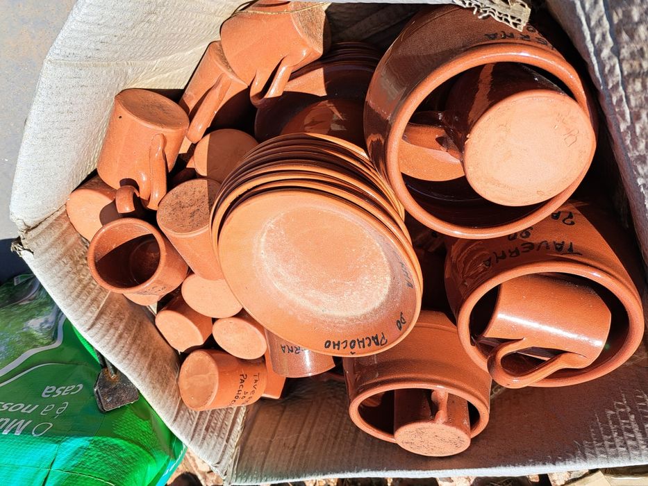 Loiça de barro com gravação