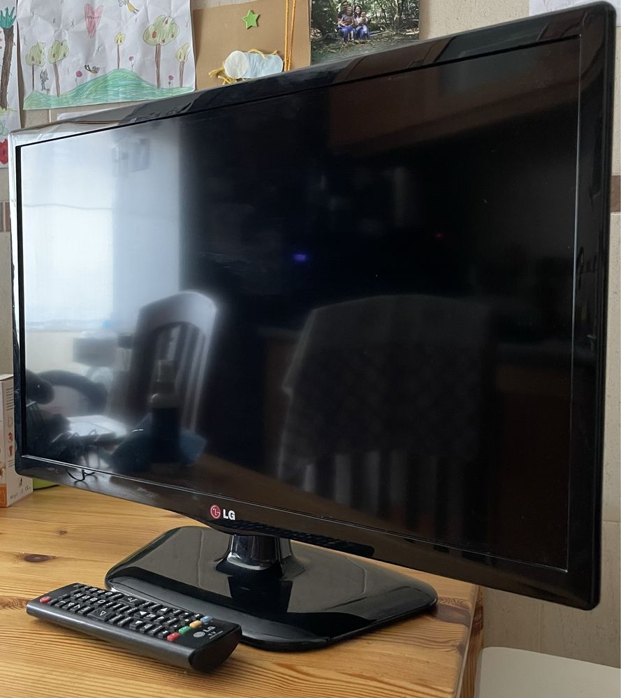 TV/Monitor LG 24"