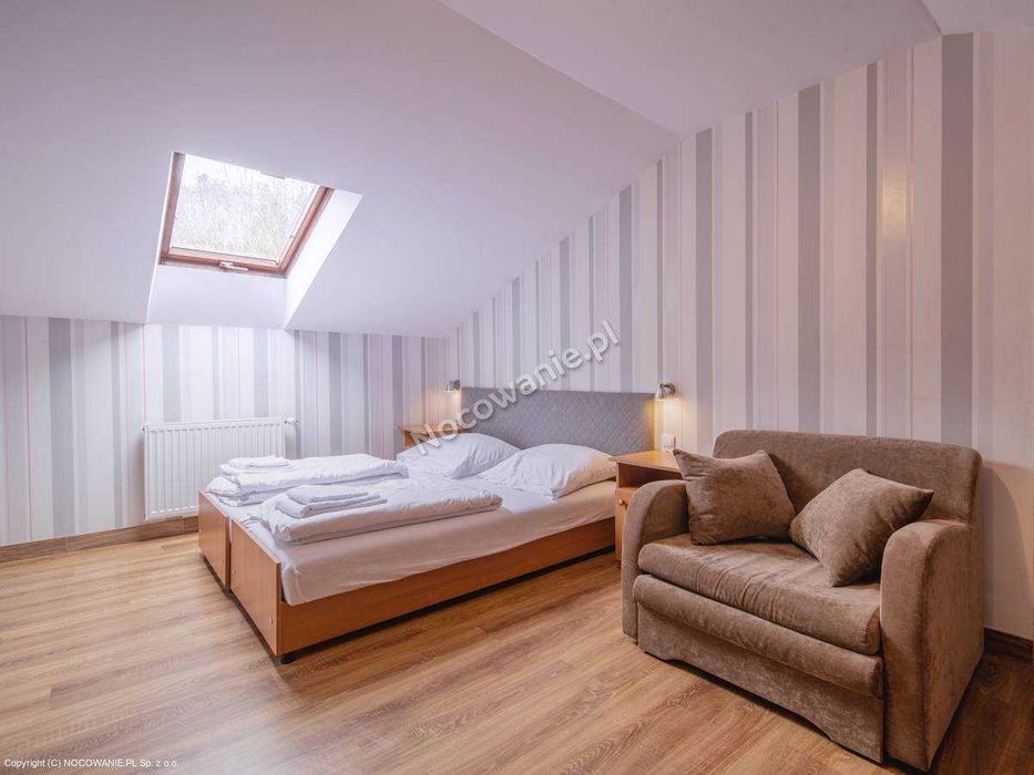 INTEGRACJA w GÓRACH Stołowych dla 28 -32 osób, sauna, ping-pong, WiFi.