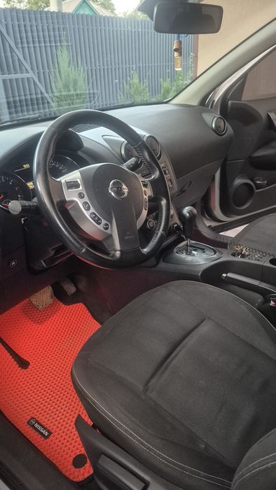 Продам Nissan Qashqai