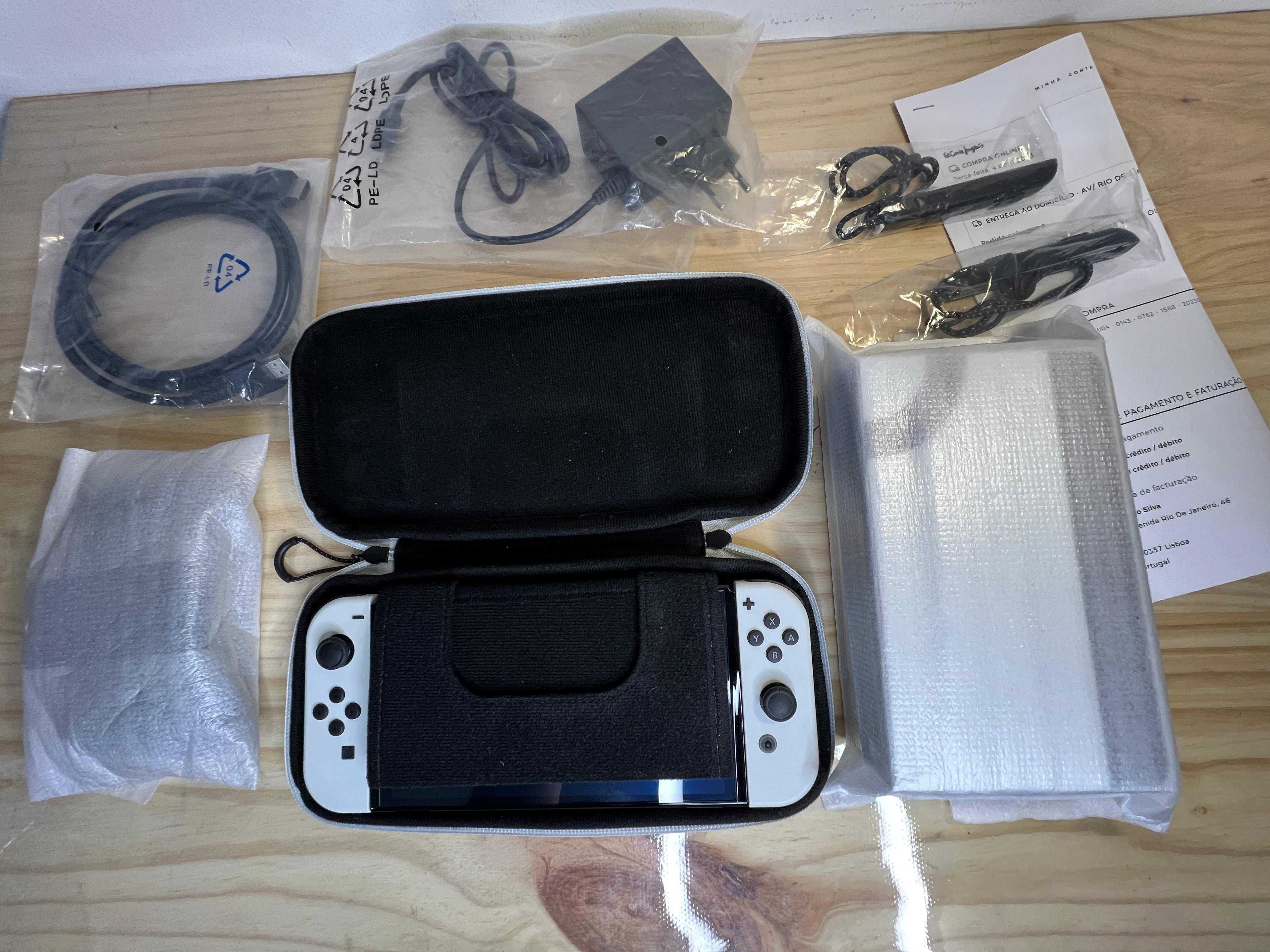 Nintendo Switch OLED (Branca) c/ Fatura, Garantia e Extras!