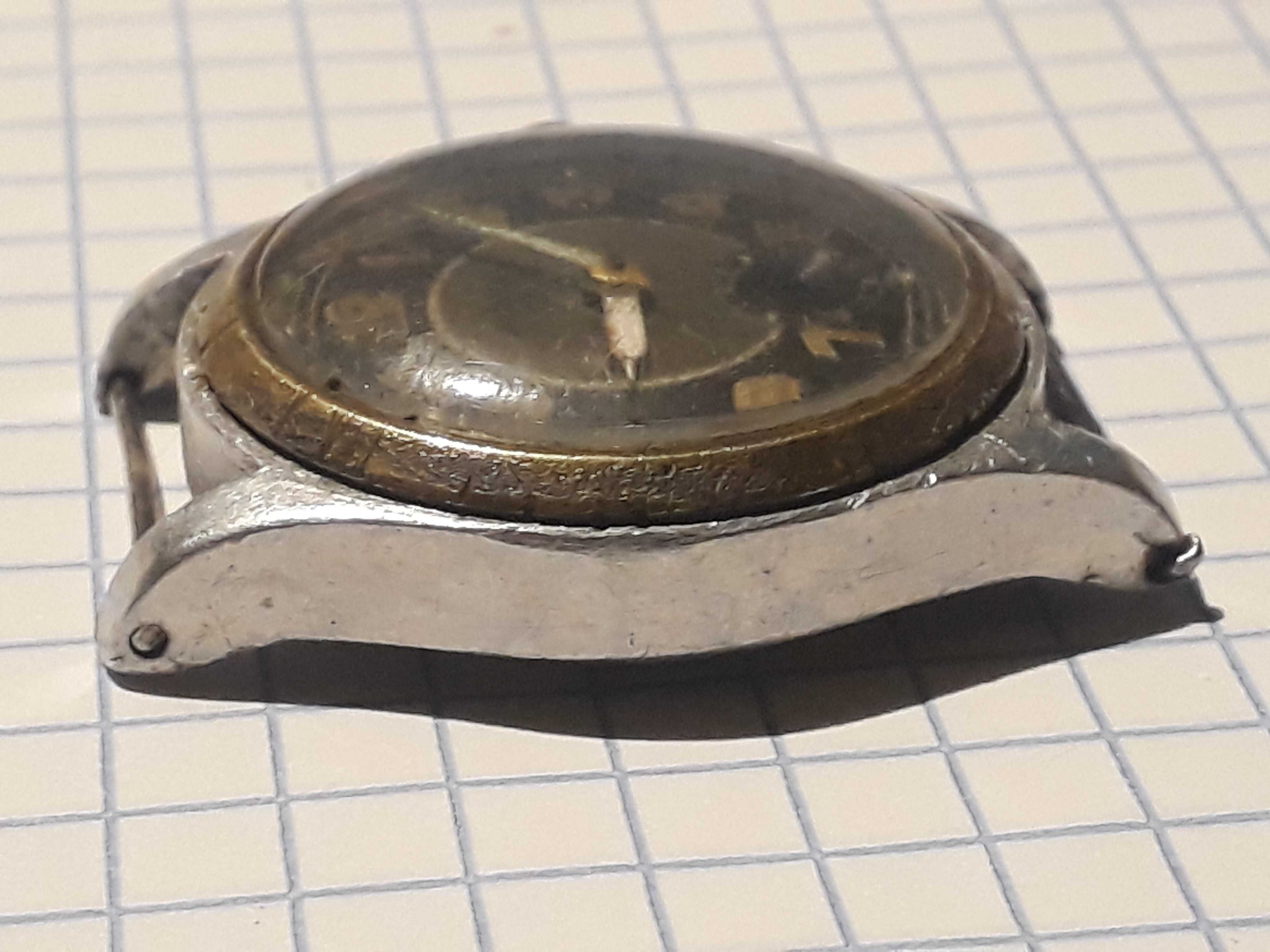 Часы швейцарские Fidus 14 времен 2 мировой войны с маркировкой DH