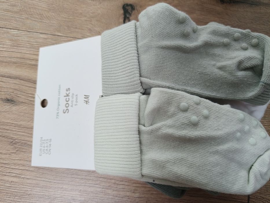 Skarpetki nowe hm Reserved 22/24