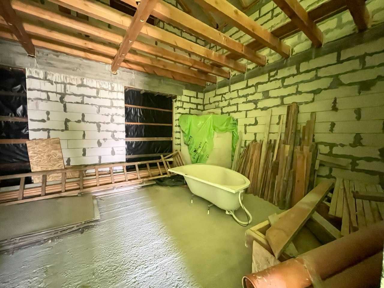 Просторий будинок 140 м² з гаражем біля лісу, 10 соток, Дмитрівка