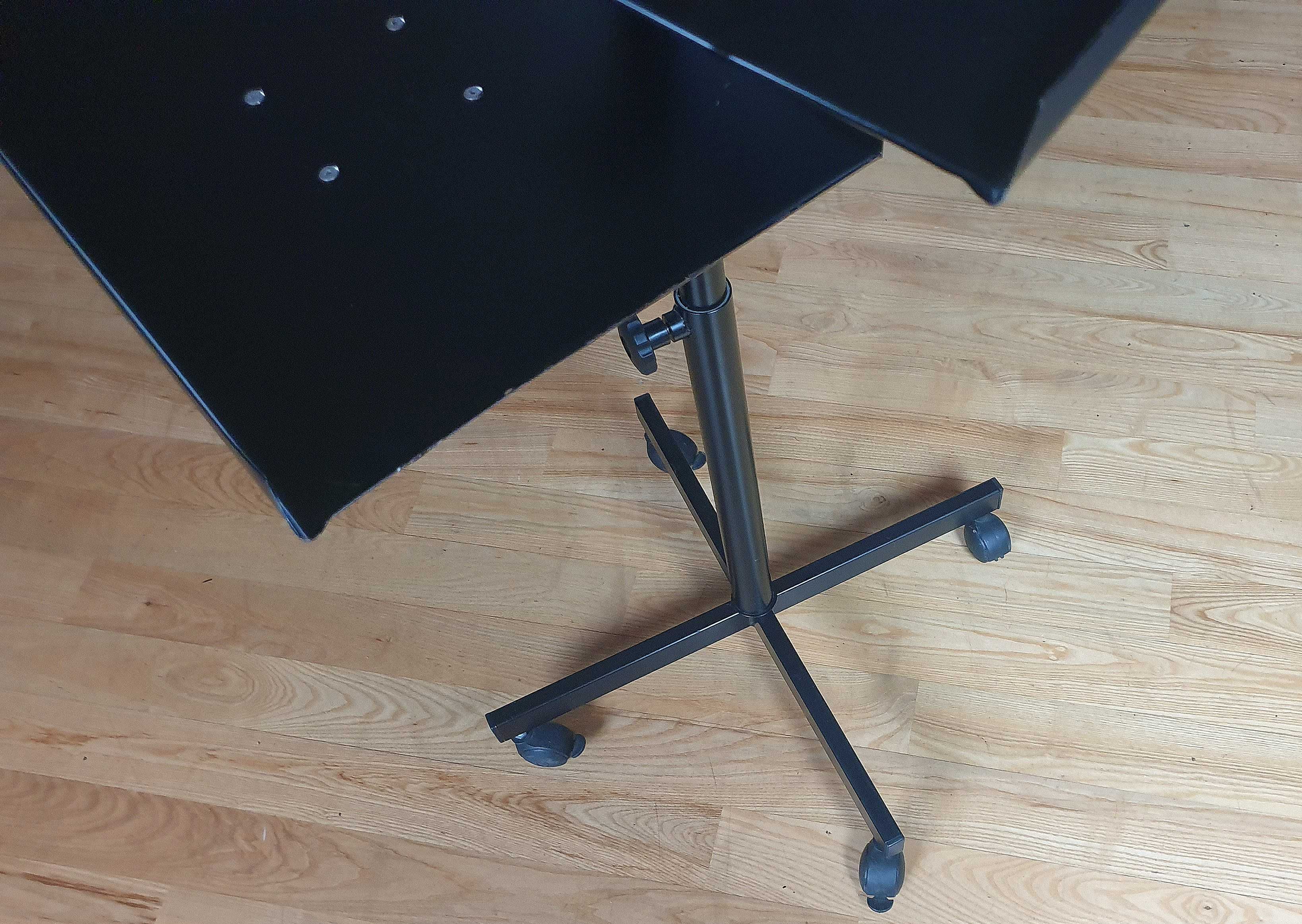 $- Stojak stolik wózek pod projektor laptop komputer Stim R-16