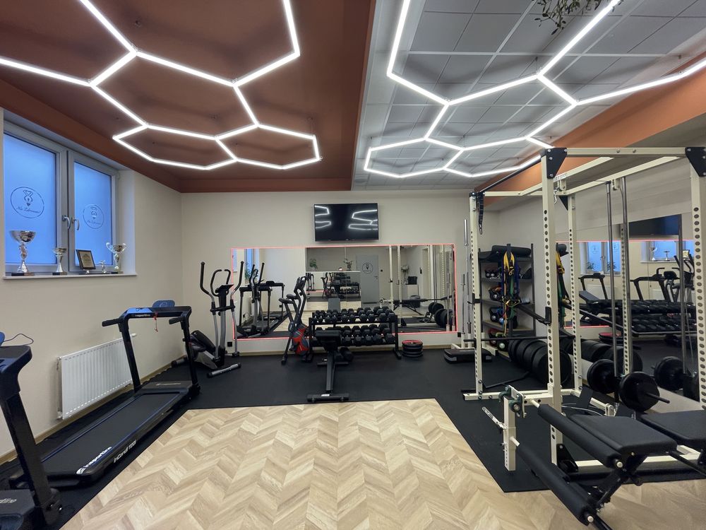 Lustrzana sala fitness taniec trening studio siłownia KIELCE salka fit