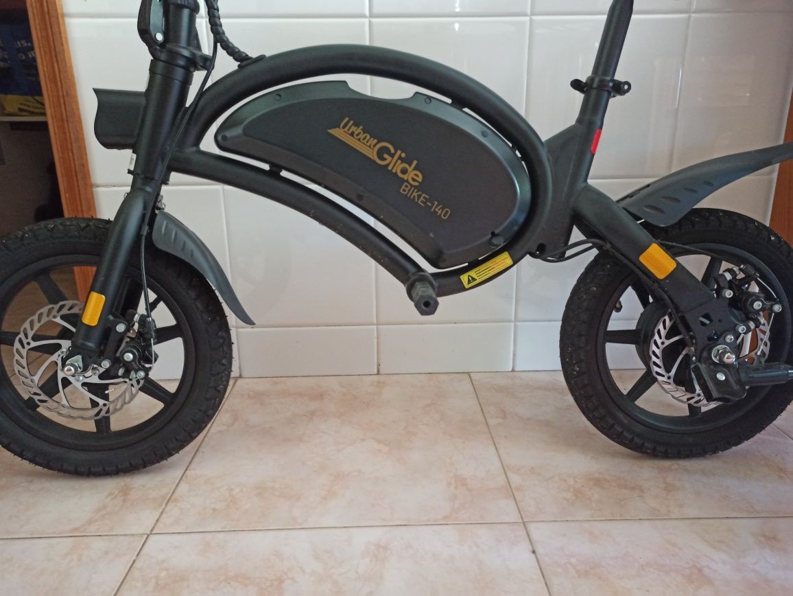 Urban Glide Bike 140 (algum uso)